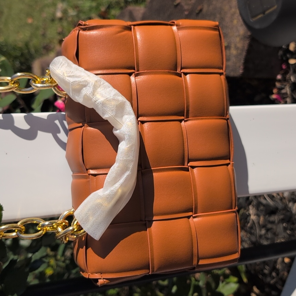 Elegant Tan Woven Handbag